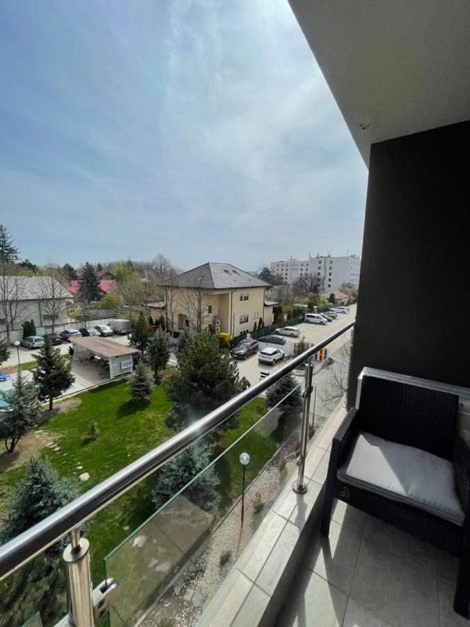 Bucharest Airport Henri Coanda & Therme-Self Check-In Otopeni Exterior foto